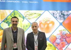 Gaetano De Salvo (a sinistra), responsabile della sede operativa Vignali Trasporti al mercato di Perpignan, e Agostino Vignola, responsabile commerciale