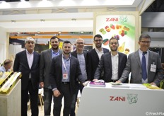 Foto di gruppo per il team di Granfrutta Zani