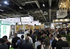 Padiglioni "imballati" di visitatori nella seconda giornata. Ottime presenze anche nella prima, mentre l'ultima giornata è stata piuttosto fiacca