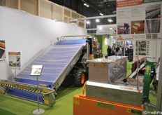 Raccoglitrice elettrica e seminatrice meccanica della Ortomec