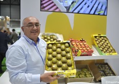 Giampaolo Dalpane con il kiwi Dorì