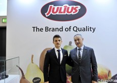 Matteo ed Ettore Ceccarelli. Matteo si occupa della produzione dell'azienda agricola Santa Giulia