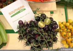 Il pomodorino nero dalla polpa gialla di Southern Seed, che l'azienda definisce "gustoso e salutare"