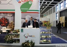 Marco Fortunati (consulente tecnico commerciale), Daniele Galli (mercato estero e logistica) e Simona Ficarra (supply chain) di Funghidea