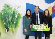 Francesca, Giuseppe e Rosangela Appio della Op Primo Sole, orgogliosi del nuovo marchio Dolce Lucano per il finocchio aziendale