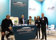 Stand Alvarpack: Massimo Alvares, Richard Fack, Lina Galante, Patrizia Caprino, Valeria Crivellaro e Marco Alvares. 