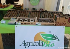 Agricolli Bio espone i kiwi aziendali