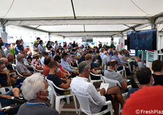 Numerosa platea durante le relazioni tecniche e scientifiche