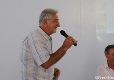 Il dr. Antonino Azzaro, durante il suo intervento