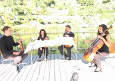 Il quartetto d'archi ha intonato, in questa tappa del viaggio, la Primavera di Vivaldi.