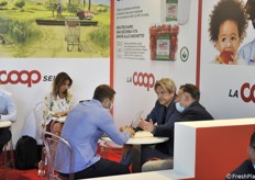 Al centro Giampaolo Ferri di Coop Alleanza 3.0