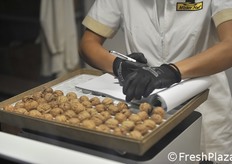 Controlli a campione in laboratorio