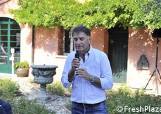 Alessandro Annibali Parla ai partecipanti alla giornata