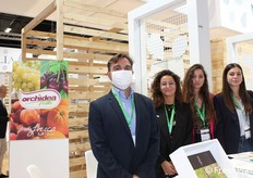 Per Orchidea Frutta, Donato Giuliani, Chiara Giuliano, Federica Mastrocristino e Simona Sorino