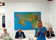 Tiziana Pecora durante il suo intervento