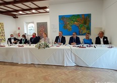 Il tavolo dei relatori