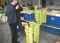 Il secondo mercato ritratto in fotografia si chiama Malatcia ed è situato nella zona sudoccidentale di Yerevan.