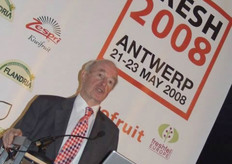 Dick Taverne esprime il suo punto di vista sugli OGM.