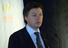 Stuart Or ha presentato un intervento dedicato al tema del consumo idrico.