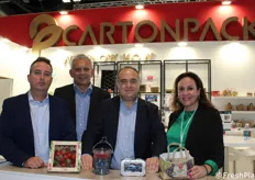 Allo stand per Cartonpack: Borja Prezioso, Henry Verlthuijzen, Gianni Leone e Ana Ferrer