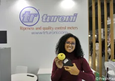 Sharon Bustamante mostra il nuovo calibro universale della TR Turoni