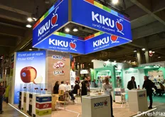 Uno stand d'impatto, quello del brand KIKU, celebre mela insieme ad altre come Isaaq e Crimson Snow selezionate dai Vivai Braun.
