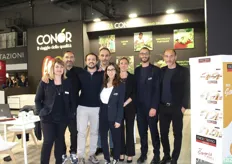 Il nutrito team della Conor, società di Agribologna e attore principale nella commercializzazione di ortofrutta fresca per la ristorazione. 