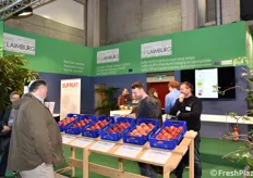 Il Centro di Sperimentazione Laimburg ha presentato a Interpoma un ricco assortimento di cultivar di mele.