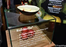 La varietà Rubinella nello stand Bay OZ.