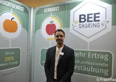 La zona di Amburgo, in Germania, è specializzata in frutticoltura: Otmar Trenk è il referente della Bee Sharing