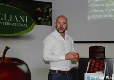 Luca Gambarotto, sales executive della Tagliani Vivai, presenta le nuove varietà per unamelicoltura moderna e innovativa