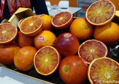 Inconfondibili arance rosse utilizzate da Oranfrizer