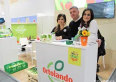 Annamaria e Giovanni Orlando insieme a Stefania Cesarano hanno fatto gli onori di casa allo stand della Orlando Srl, detentrice del marchio Ortolando.