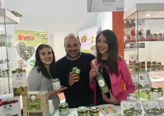 Federica Bonfà, Gianluca Triscali e Marianna Sammova promuovono con I veri sapori dell'Etna le tipicità gastronomiche siciliane