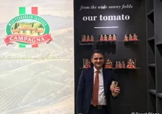 Salvatore Pisano, titolare del marchio Campagna, commercializza trasformati di pomodoro italiano