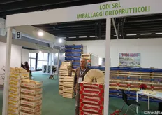 Maurizio Lodi dell'omonima azienda si occupa di imballaggi in legno