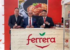 Francesco Valenti, responsabile produzione, Alessandro La Russa, responsabile commerciale e Salvatore La Porta, direttore generale del marchio Ferrera.