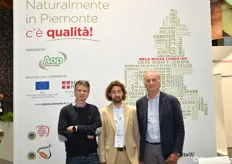 Nello stand collettivo del Piemonte ci sono anche Giuseppe Sacchetto, Flavio Lovera (Albifrutta) e Domenico Sacchetto (presidente Asprofrut)
